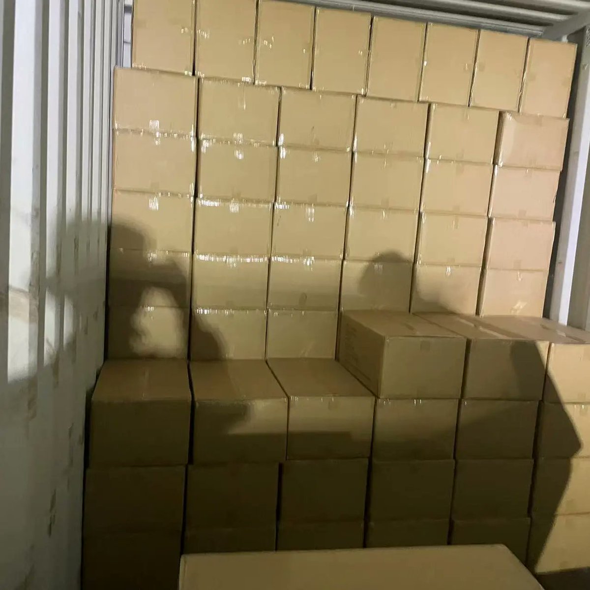 Our company supplies dried mealworms and dried black sailor flies for a long time, please contact me if you need#BSF#Mealworms