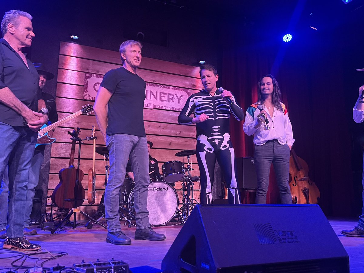 sabrinaobscura's tweet photo. Super, wonderful, amazing night in Nashville. #cobraKai #TommyHowell https://t.co/whrDg9lXll