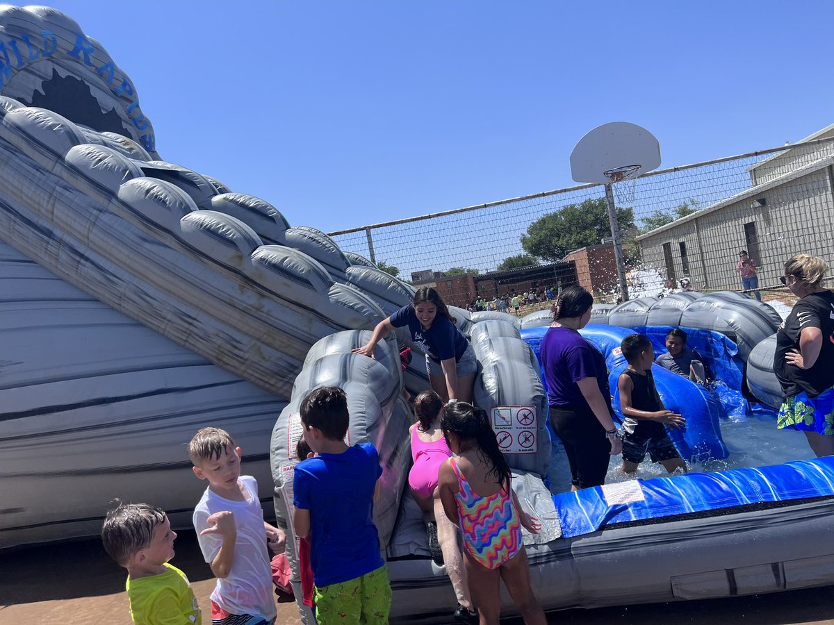 LvSchoolAmbassadors tweet media