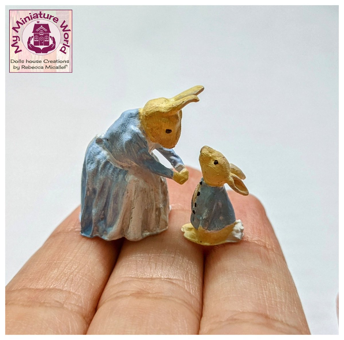 Yesterday I got to finish these cute miniature Peter Rabbit and his mum aren't they cute.

#dollshouse #miniatures #miniaturist #figurines #peterrabbit #rabbit #peterrabbitandmum #picoftheday #photooftheday