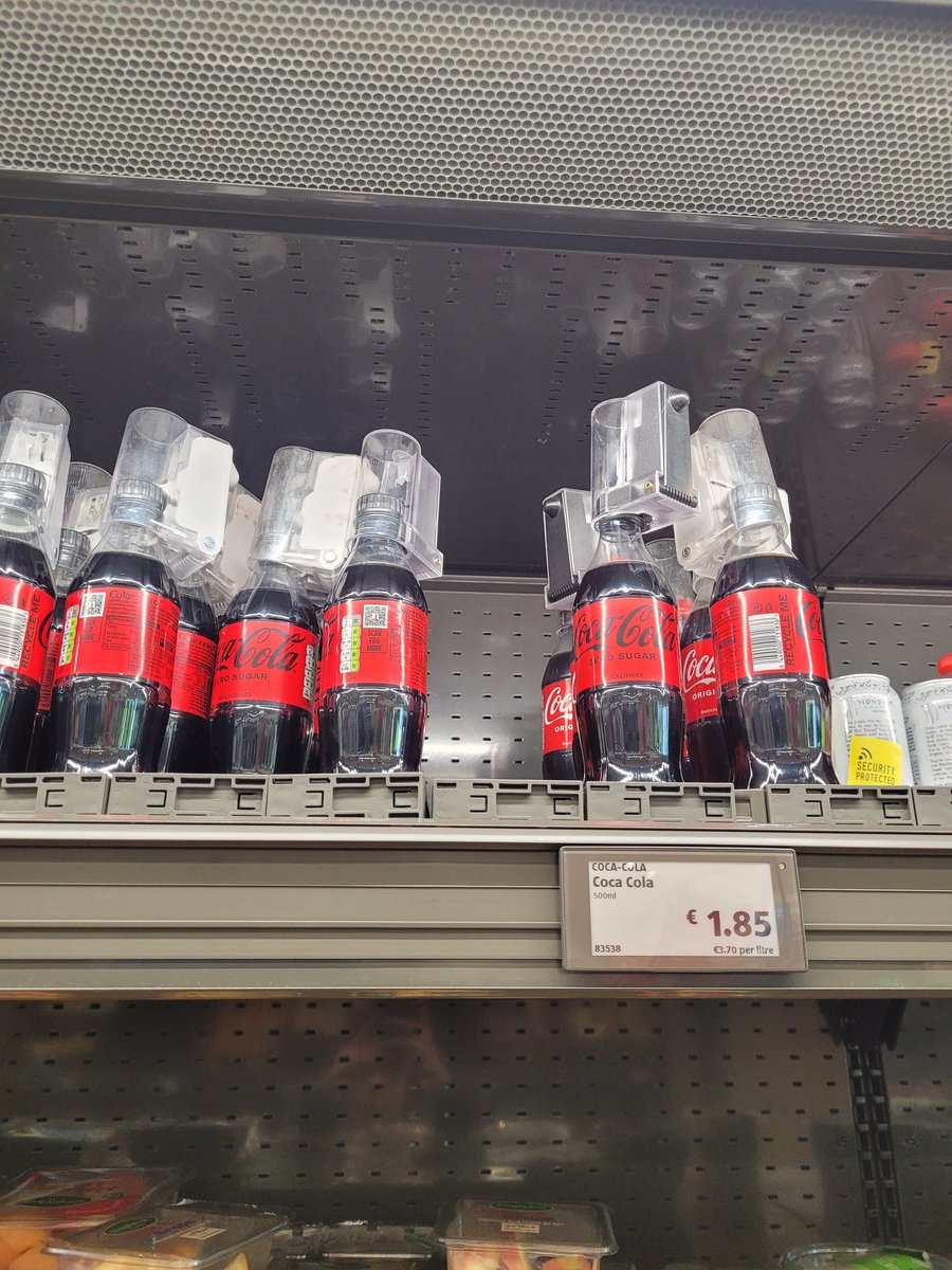 BennettNiamh's tweet photo. Wow😂😂😂😂😂😂
Aldi in Mulhuddart clearly having an issue https://t.co/HMIlFIp4Lg