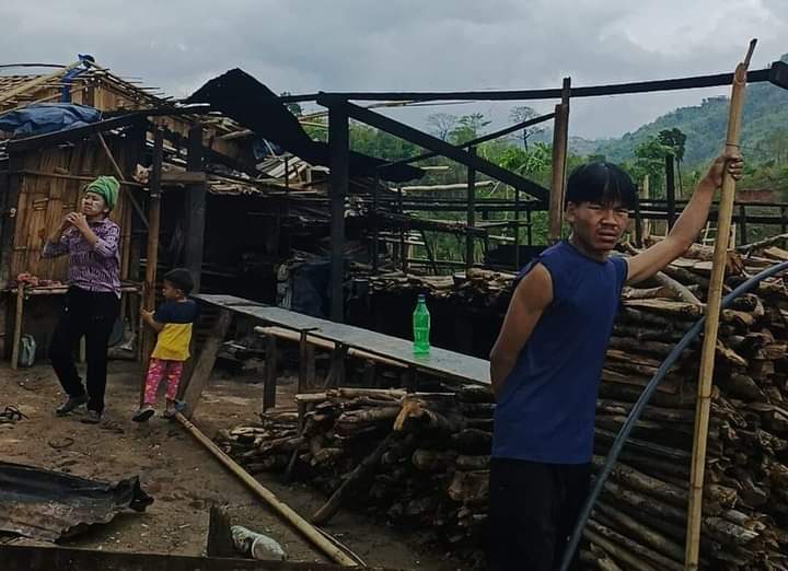 mizozeitgeist's tweet image. #Myanmar refugee camps in #Mizoram bore the brunt of yesterday&apos;s #MochaCyclone
 It caused significant damage to many #refugee Camps esp in #Lawngtlai&amp;amp; #Siaha dists. 
Atleast 16 houses at Trade Center Camp,10 at Vengpui camp,5 at Lungpher camp,10 at Buarpui camp-all in Lawngtlai +