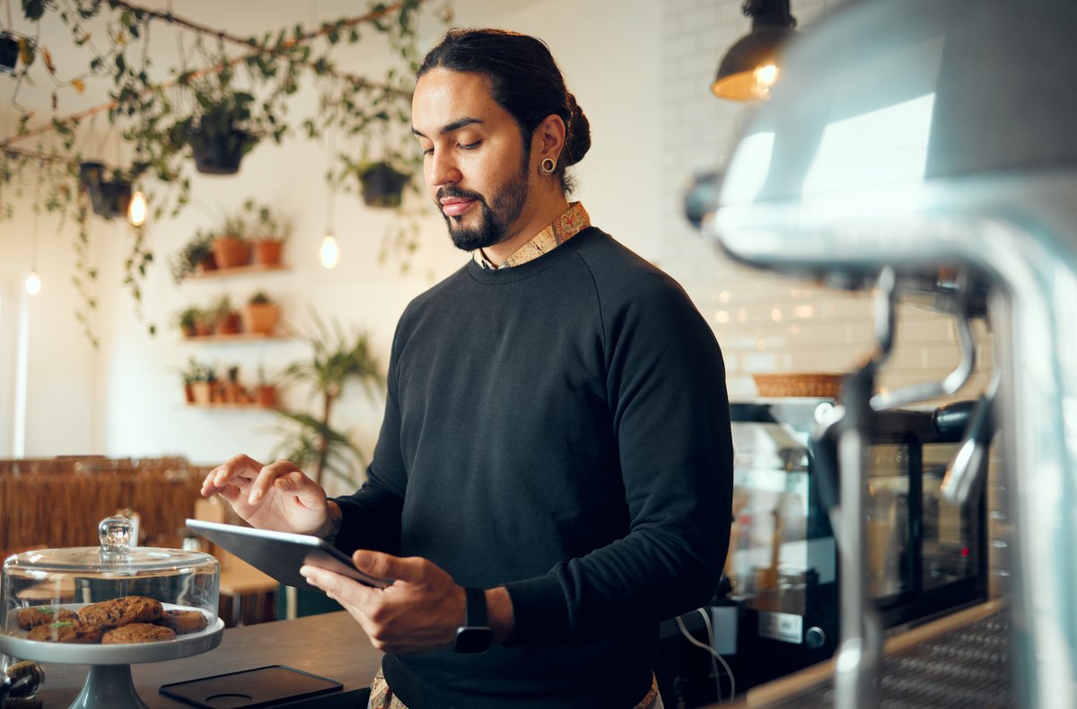 How Chatbots and Other Emerging AI-Powered Technologies Can Help Restaurants Drive Revenue Growth - restauranttechnologynews.com/2023/05/how-ch… #restauranttechnology #restaurantmanagement #restaurantnews #restauranttech