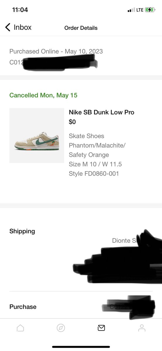 Dionte100's tweet photo. @Darth_Pele @Nike 🤬 https://t.co/mVZipjsEOl