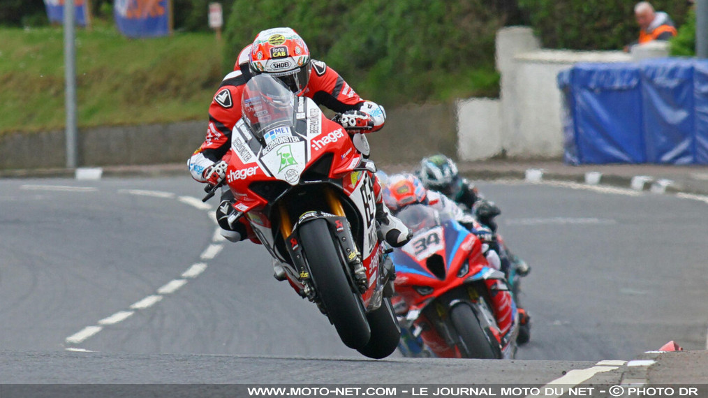 MotoNetCom's tweet photo. Les pilotes du #TouristTrophy 2023 ont eu un second jour de course chargé sur la #NorthWest200... de victoires pour #AlastairSeeley, #DaveyTodd et #GlennIrwin qui enchaîne en #Superbike !
#PierreYvesBian temporise, #MatthieuLagrive analyse.
Sur MNC : https://t.co/jtbzw8p1qy https://t.co/WmnDy30kWm