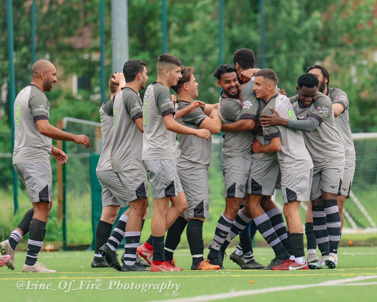 Photography: <a href="/bazzarrie79/">Line Of Fire Photography</a> 
.
Sponsor: @_qidigital 
.
Kit: <a href="/MizunoFootball/">Mizuno Football</a> 
.
.
#kitdesign #footballgames #saturdayfootball #mizuno #lovefootball #footballplayer #kitoutlondoncc #footballclub #commityclub #customkit #kits #kitdesign #footballkit #footballkits