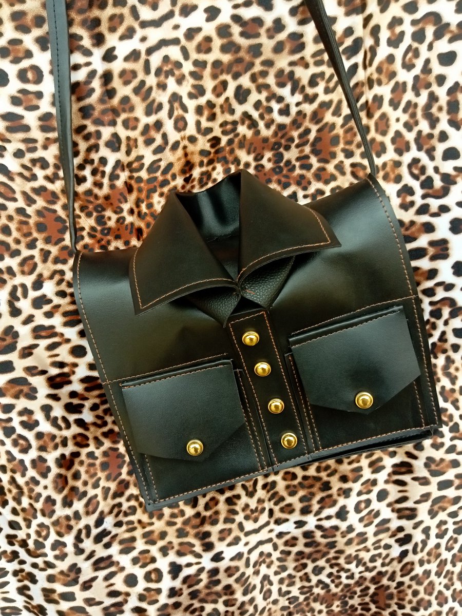 Rockhillbby's tweet photo. I'm a bag maker. I make different types of bags ranging from souvenirs to luxury bags for both gender at affordable prices https://t.co/bFhPOMJ0O8