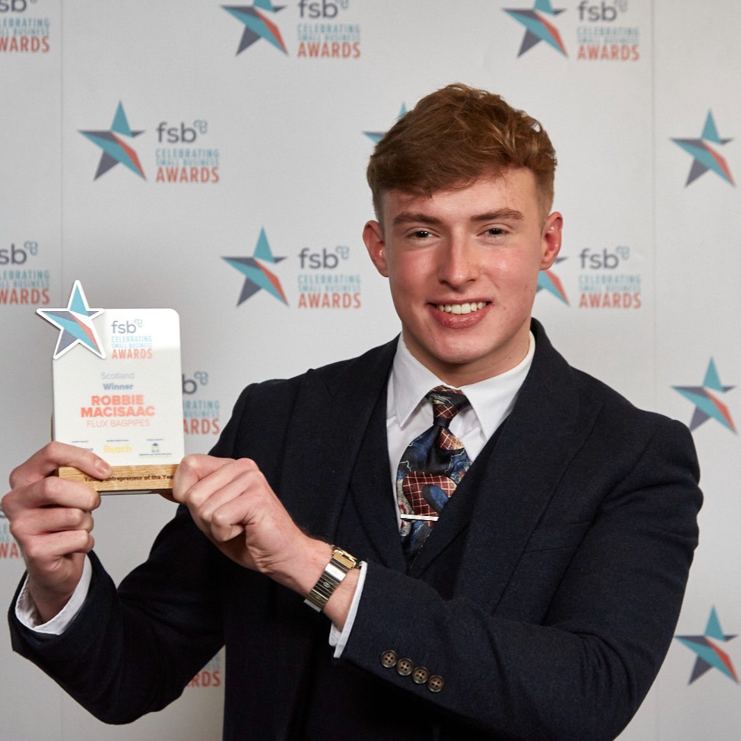 FSBHisashiK's tweet image. Good luck to everyone shortlisted for the Young Entrepreneur of the Year award, at this year&apos;s #FSBawards UK Final 🎉🎊🎇

@FSB_Scotland&apos;s winner @RobbieMacisaac from the West of Scotland is one of them! Fingers crossed for Robbie 🤞🤞🤞