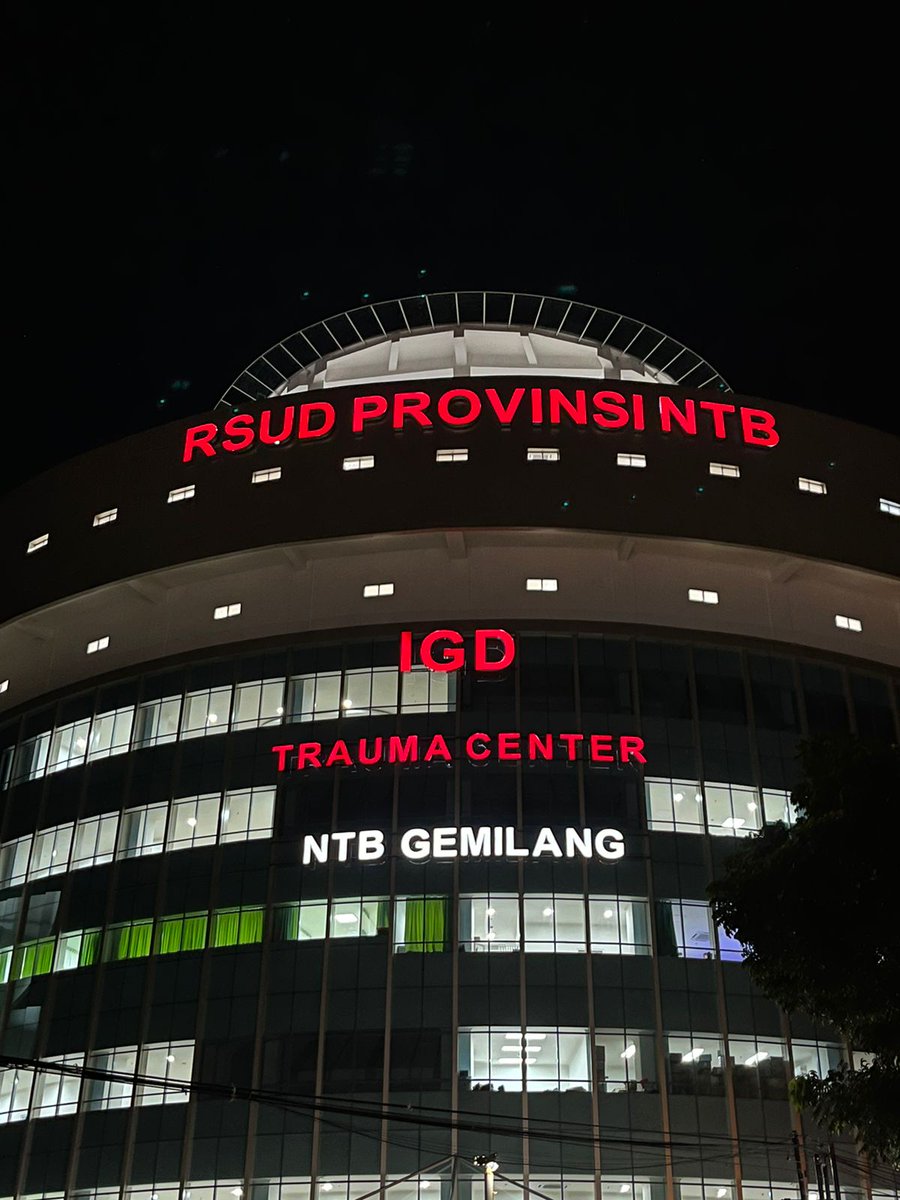 Dikirimin gambar ini dan balik semua kenangan merantau di Lombok yg berkesan bgt.