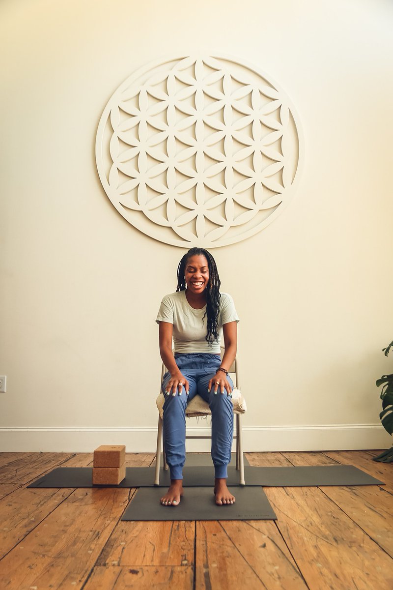mssociety's tweet photo. "My fellow MS warriors, remember that when it comes to your health and wellness, your body is your greatest teacher. Listen to what it tells you and do what feels good for you."

~ Sarah, @ 365yogadream on IG, #InternationalDayOfYoga https://t.co/fwMvLzr6cy