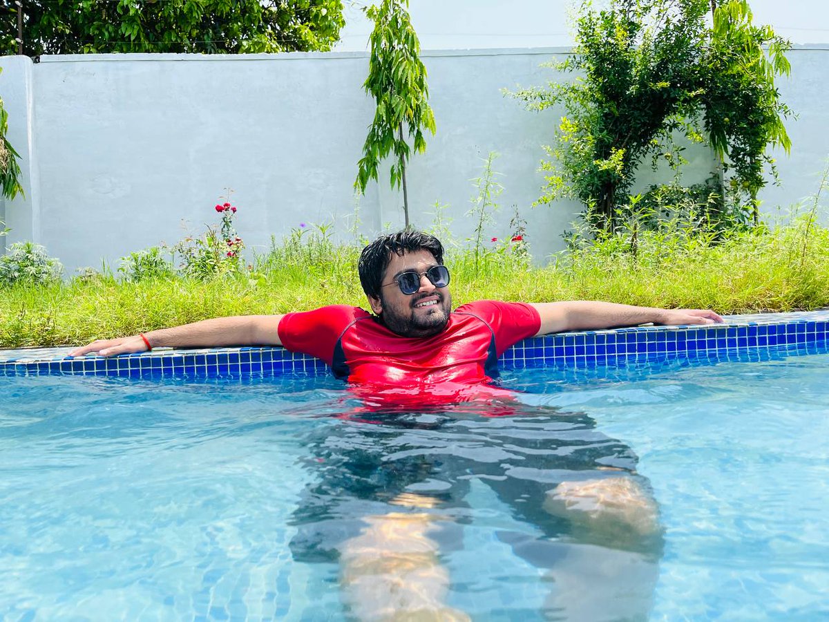 KyotoIndian's tweet photo. Totally..... Relaxed time 👍
#ก้าวไกล #96hrs #100hrs #PhillyTSTheErasTour #GIDLE #Eurovision2023 #Succession #BLACKPINK #swimming #PoolParty #ViratKohli https://t.co/Oldb8YlWOw
