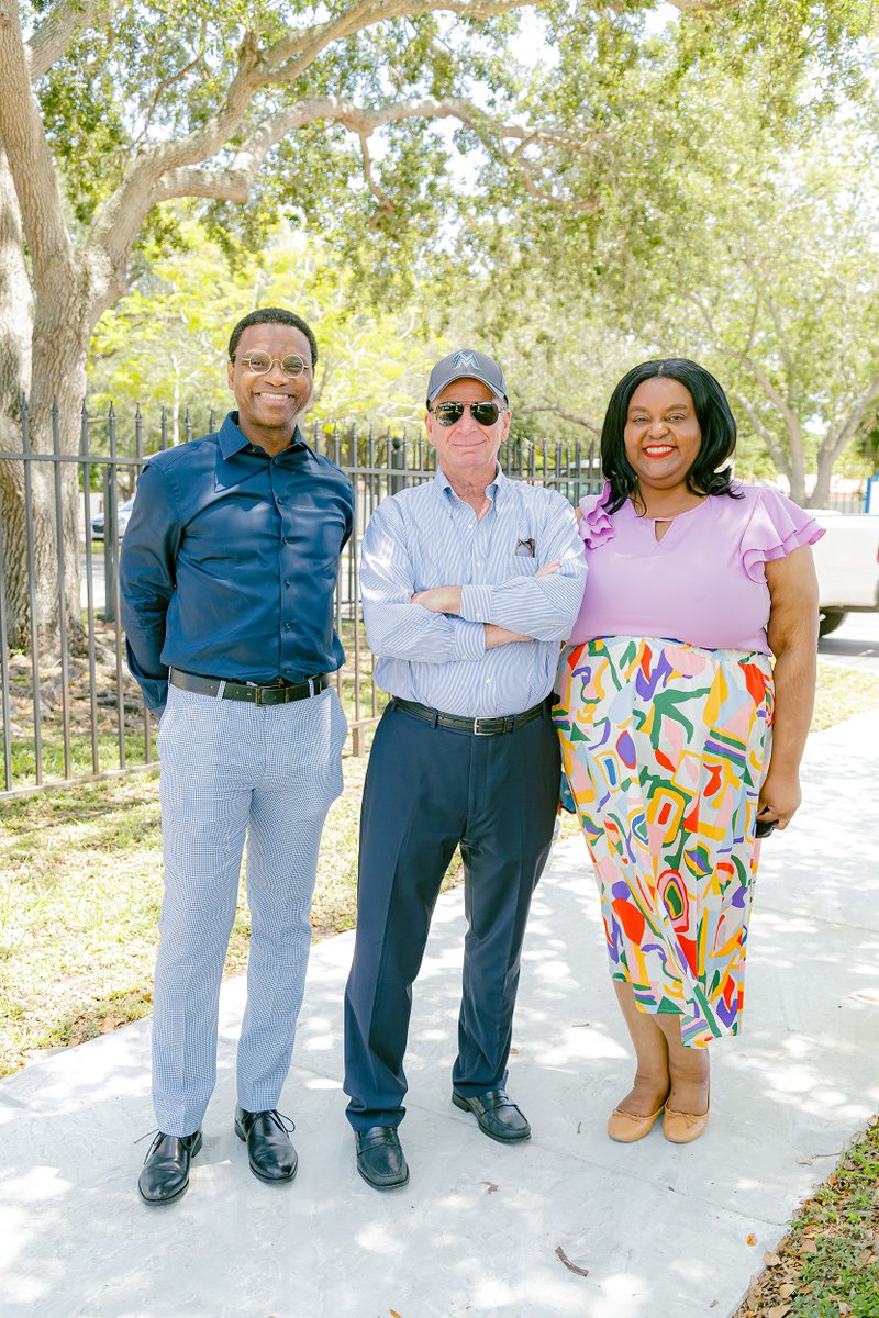 On May 11, the ceremonial  groundbreaking took place celebrating the Residences at NoMi, located at 950 NE 124th Street, North Miami, Florida 33161.
