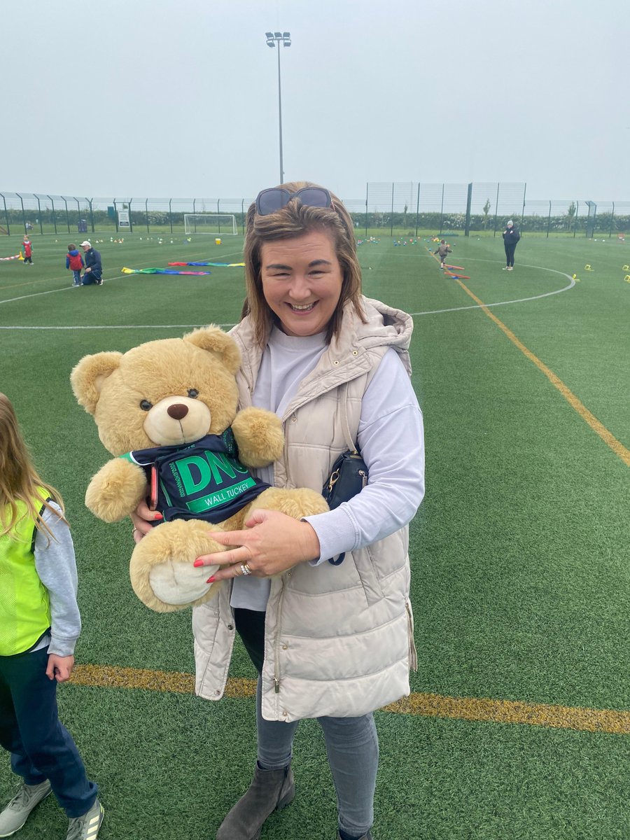 WallTuckeyProp's tweet photo. DNG Wall Tuckey is delighted to be the proud sponsors of ÓgDwyers. 
It was great meeting with Dublin's future GAA players.

#sponsporship
#dublingaa
#odwyersgaa
#dngfranchise
#yourmoveourpeople https://t.co/kAn9Zpjc6D