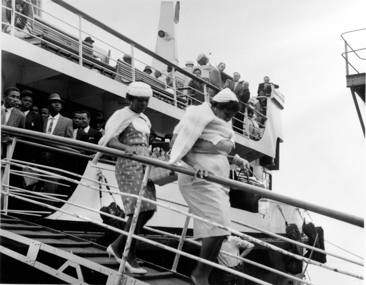 Tickets on sale for Windrush 75: The Lewisham Story 

Join us for a fantastic evening of live performance to commemorate 75 years since the arrival of Empire Windrush

🏠<a href="/BroadwayCatford/">Broadway</a> 
📅Thu 22 June @ 7pm
🎫£5/ £2 conc/ free for 65+

👉 Book now bit.ly/42CUwPW

🧵1/3
