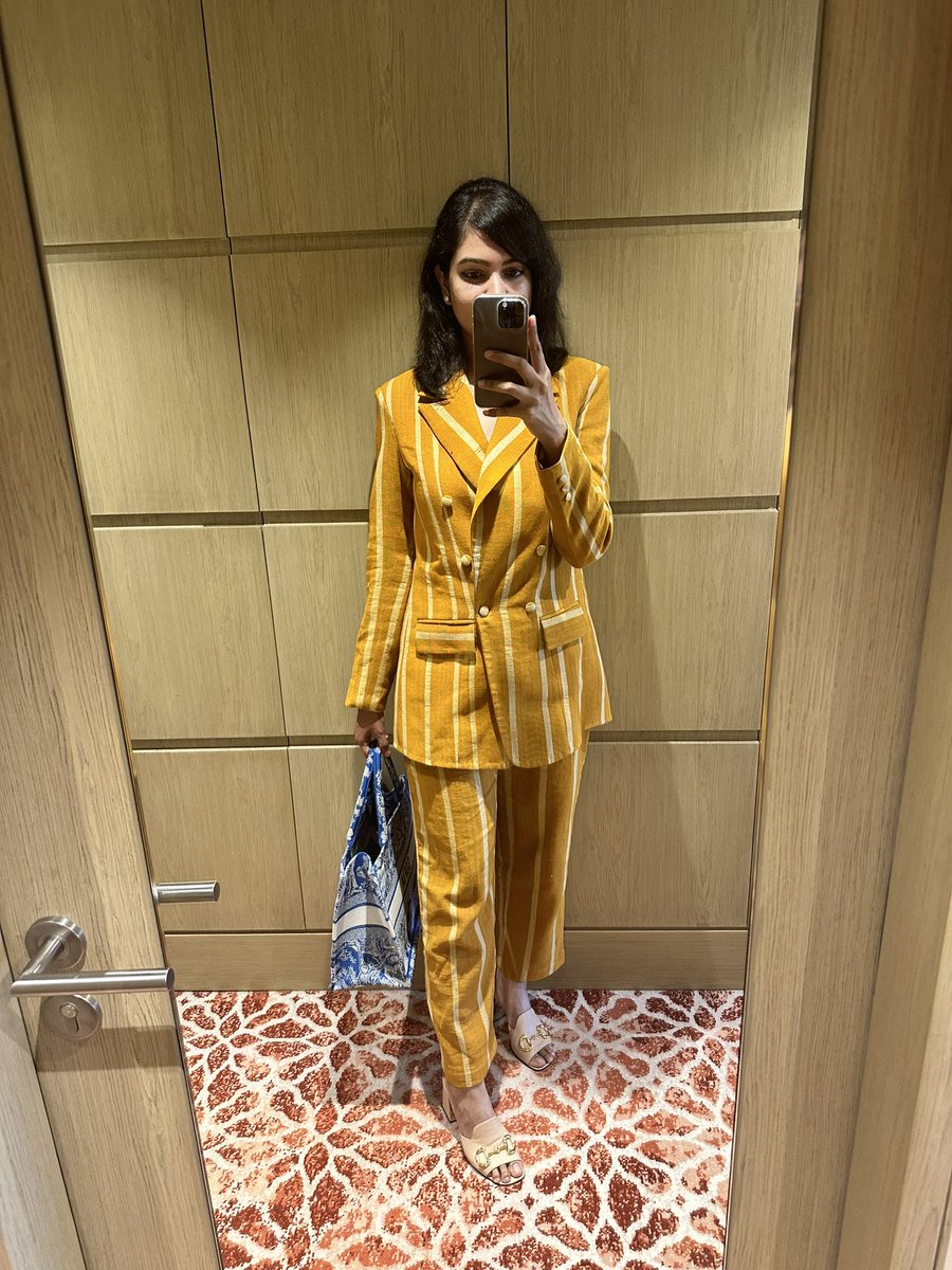 sofiafirdous1's tweet photo. Handloom suits in summer! #totally So lightweight so breathable and so comfortable! Embrace the #handloommagic and wear your Handloom with pride and style. My Handloom My Pride! #maniabandha #odishahandloom https://t.co/3rdNX3KXP4