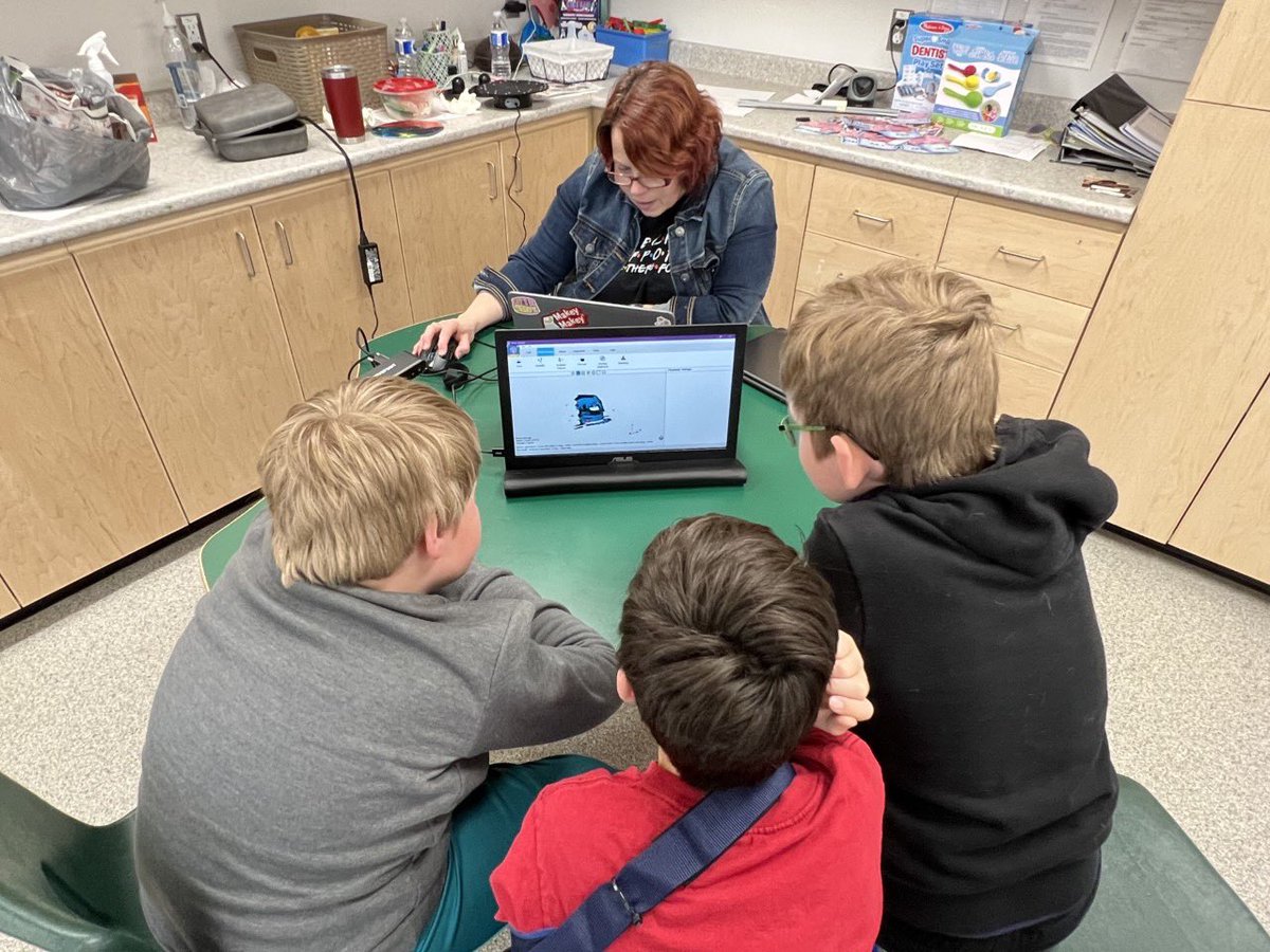 UCDSBDistanceED's tweet image. The digital world and the natural world are coming together in an amazing Real-World Learning project at @PakenhamSchool 

We worked w/ students to 3D scan &amp;amp; 3D print a replica beaver skull for use by visitors to a local Nature Reserve.  

@ucdsb_rwl #ucdsb @dremel @Revopoint3d
