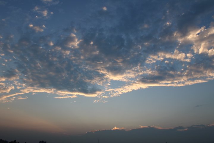 PhotoLoverAmico's tweet photo. Sky and clouds☁️🌥️⛅🌤️🌞😍
#evening #sun #Sundance2023 #sunset #nature #sunsetphotography #sunset #Winter #WINTER #sky #love #beauty #beautiful #NatureBeauty #photooftheday #naturelovers #photography #PHOTOS #Photo_Folio #PhotographyIsArt #lovely #photographer #PHOTOS #lovely https://t.co/3dnjG1BCxB