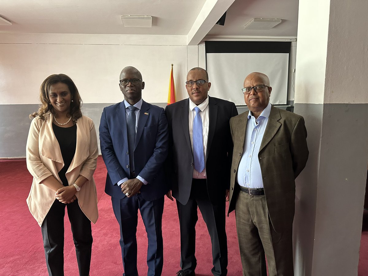 reda_getachew's tweet photo. Today we welcomed &amp; held discussions with Osman Dione, World Bank Country Director, Semereta Sewasew, State Minister, @MoF_Ethiopia &amp; their delegation on a range of topics regarding the recovery, rehabilitation &amp; reconstruction of Tigray. Both have expressed their readiness to https://t.co/gueX5kvmR9