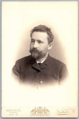 LolloOssi's tweet photo. Emil Kraepelin: massimo esponente dell'indirizzo clinico-nosografico descrittivo in psichiatria; riordinò la nosografia trasformandola in una dottrina. Valore fondamentale hanno le sue concezioni sulla psicosi maniaco-depressiva. https://t.co/LwlgUpMWPh
