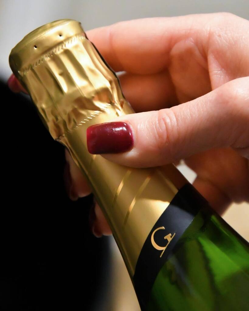 Far from the madding crowd, we strive for authenticity and simplicity. Our greatest reward is being the Cham­pagne that accompanies your every success, be it major or minor.⁠
⁠
-⁠
Follow us 👇⁠
@champagnegremillet⁠
@champagnegremillet⁠
-⁠
#champag… instagr.am/p/CsRUft6tBeU/