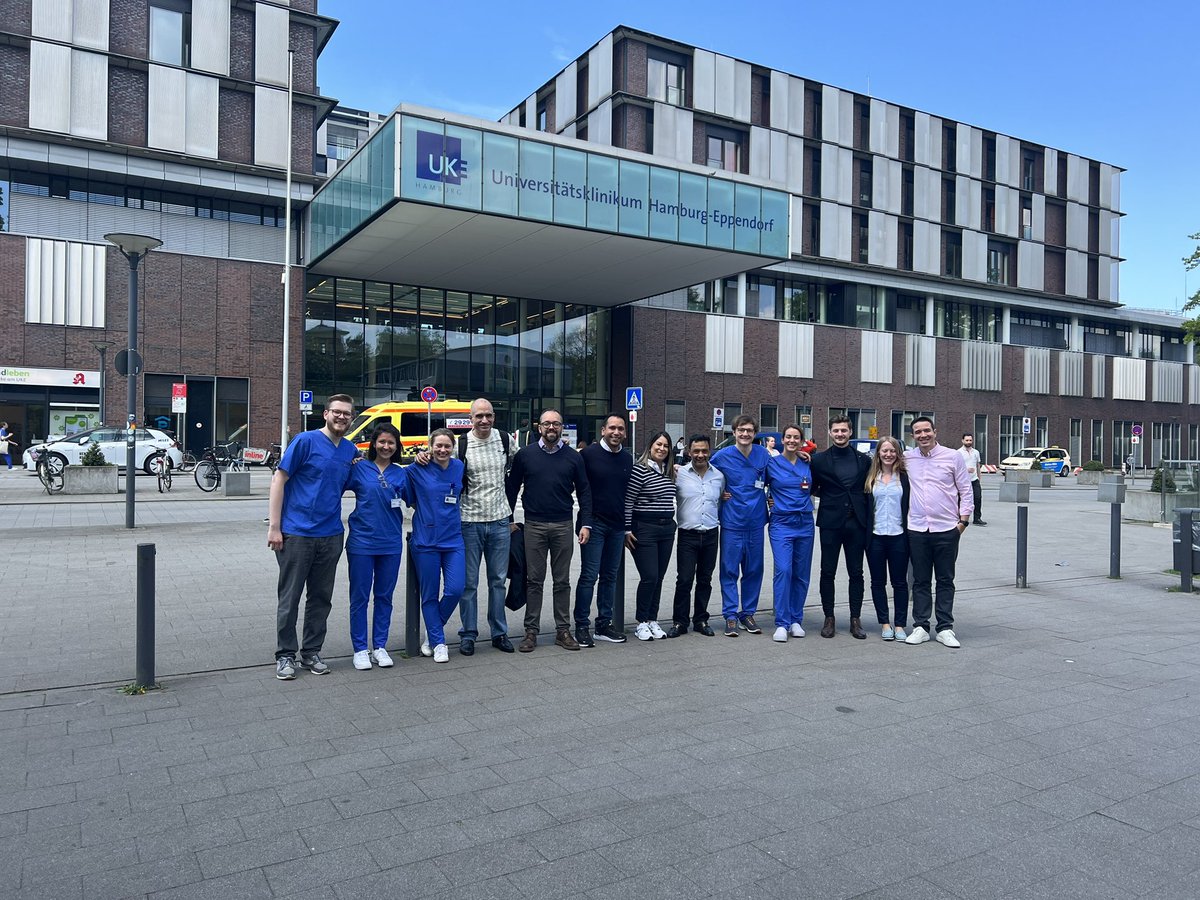 One more successful aneurysm course completed in our simulation lab #HZL with our true to life simulation model #HANNES. 

It was such a pleasure to receive our friends from 🇧🇷 and 🇨🇴 in Hamburg!