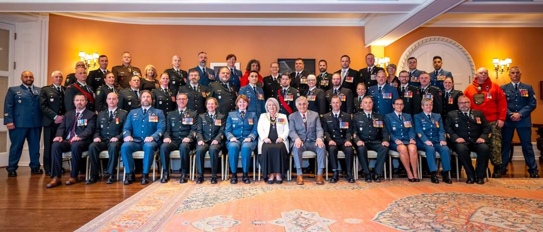 Is this a first? #5CRPG CWO House and his brother, Canadian Ranger Sgt House, were invested into the Order of Military Merit recently at Rideau Hall! BZ!  #mightymaroonmachine  #5DIVsoldier.