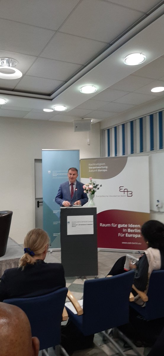 SLOinGER's tweet image. Amb. But @MZEZ_RS wrapping up todays discussions with pointing out that international action on climate&amp;amp;food security has to be based on the needs of the people. Slovenia will take this into consideration if elected to the @un Security Council. #buildingtrust #securingfuture