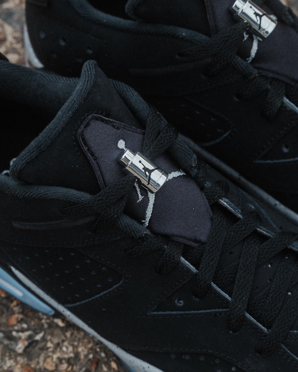 Jump Around.

#repost • <a href="/golfposer/">Golfposer</a> Drop Date: TUESDAY 16th May @ 08:00 BST 🕗⛳️🚨

Visit the link in our stories for more details on the Nike Jordan 6 “chrome” 🩶🖤

#nike#nikegolf#jordan6#airjordan#jordangolfshoes#chrome#michaeljordan#nrg#pgachampionship#uspga#newyork#manhattan