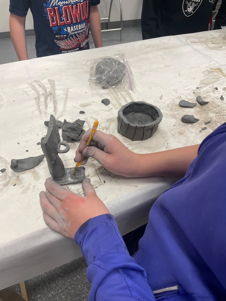 hmsartdept's tweet photo. Kiln is loaded and ready to fire our final projects @BISD_FineArts  @HughesHuskies #itstartsinthearts https://t.co/IPC0FbfV4o