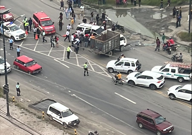 eluniversocom's tweet photo. #Atención | Un ataque armado contra alcalde de #Durán, Luis Chonillo, deja personas fallecidas ►https://t.co/nflNvmxP5M https://t.co/I0SoCQlni2