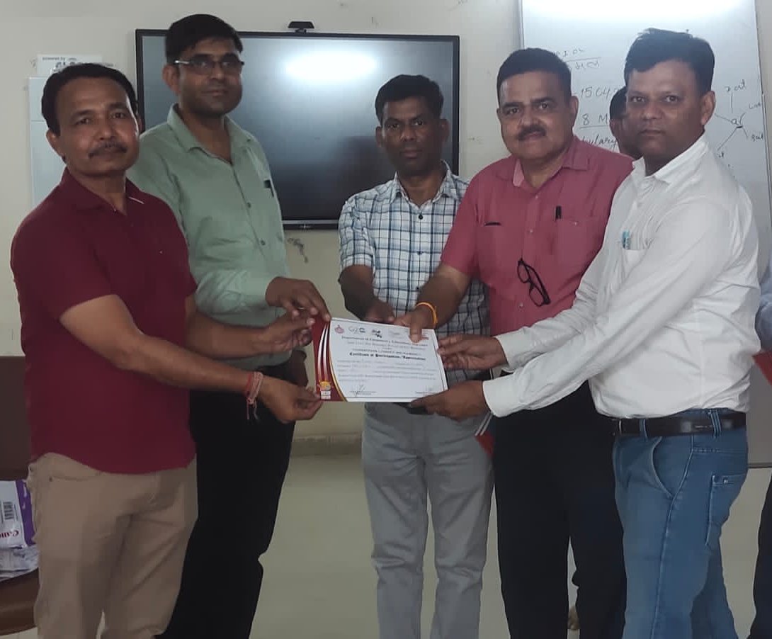 Ashok2917's tweet photo. Foundational Literacy and Numeracy (FLN) Under NIPUN Bharat Mission at SCERT Gurugram 08/05/2023 to 15/05/2023 
@Kusummalik77 
@NipunNuh 
@dipro_nuh 
@AjayKumarIAS13
@cmohry https://t.co/rze4xs44iV