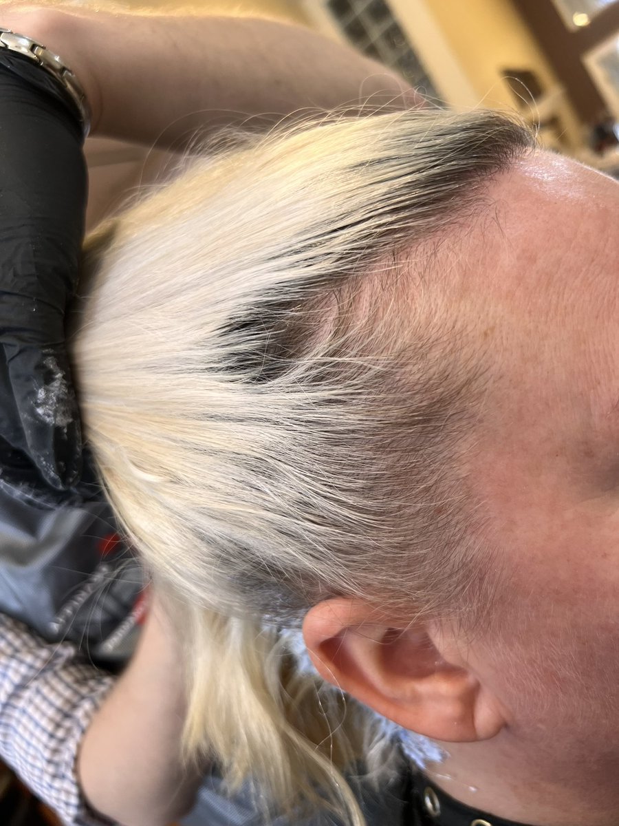 Gorgeous blonde retouch, tone, cut & style by Zack, call or #bookonline at tranquilitynh.com.

#haircolor #haircut #shorthair #blonde #blondehair #hairstylist #haircolorist #blondespecialist