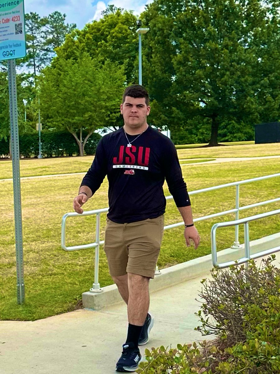 TheBamaAndy's tweet photo. No ⭐️s
No 🅾️ffers
BUT
❤️+📈+🏋🏻 will bring the right coaches & colleges for you @AndrewKJr05. 
KEEP on working, KEEP on studying, KEEP on striving for excellence‼️ 
C/o ‘24, 6’3, 285, 5.26 40, OL, 
76” Wing, 101” Broad, 21.5” Vertical, 3.4 GPA.
🙏🏻👏🏻👏🏻💯❤️✝️
#StepByStep #BigandFast #AgileOL 

@OHSJackets1 @ocsjackets @OldGoldFB @BigORecruiting @CityOfOxfordAL @CoachSamAdams @CoachL__ @CoachO_53 @martaewyckoff @CoachJFull @BrentDearmon @CoachCruce @CoachCaraboa @Coach_Hutch68 @CoachEJK @1CoachWhite2 @devinbice88 @bgillilandUWA @Coach_Dressler @RealCoachRod @CoachRod_McD @CoachRSmith1 @CoachHSims @uwa_football @UNAFootball @JaxStateFB @UAB_FB @HawksFootball @TroyTrojansFB @TroyRecruiting @UABRecruiting