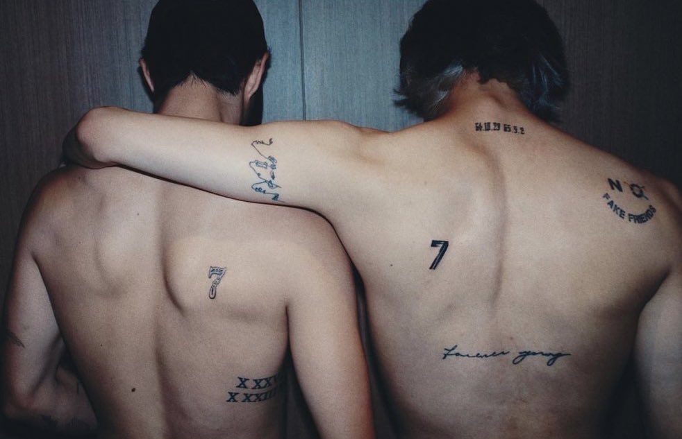 OneAhgaseGOT7's tweet image. “2/7” 
“Who’s next?” 

MarkBam shows off their new “7” tattoo on Instagram 🖤

#GOT7 @GOT7 @marktuan @BamBam1A #MarkTuan #Bambam