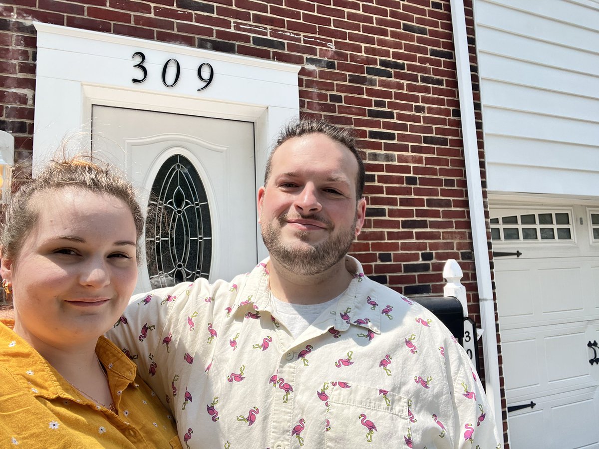 TitaniumOctopus's tweet photo. We bought a house!! https://t.co/SDBZdqdQuY