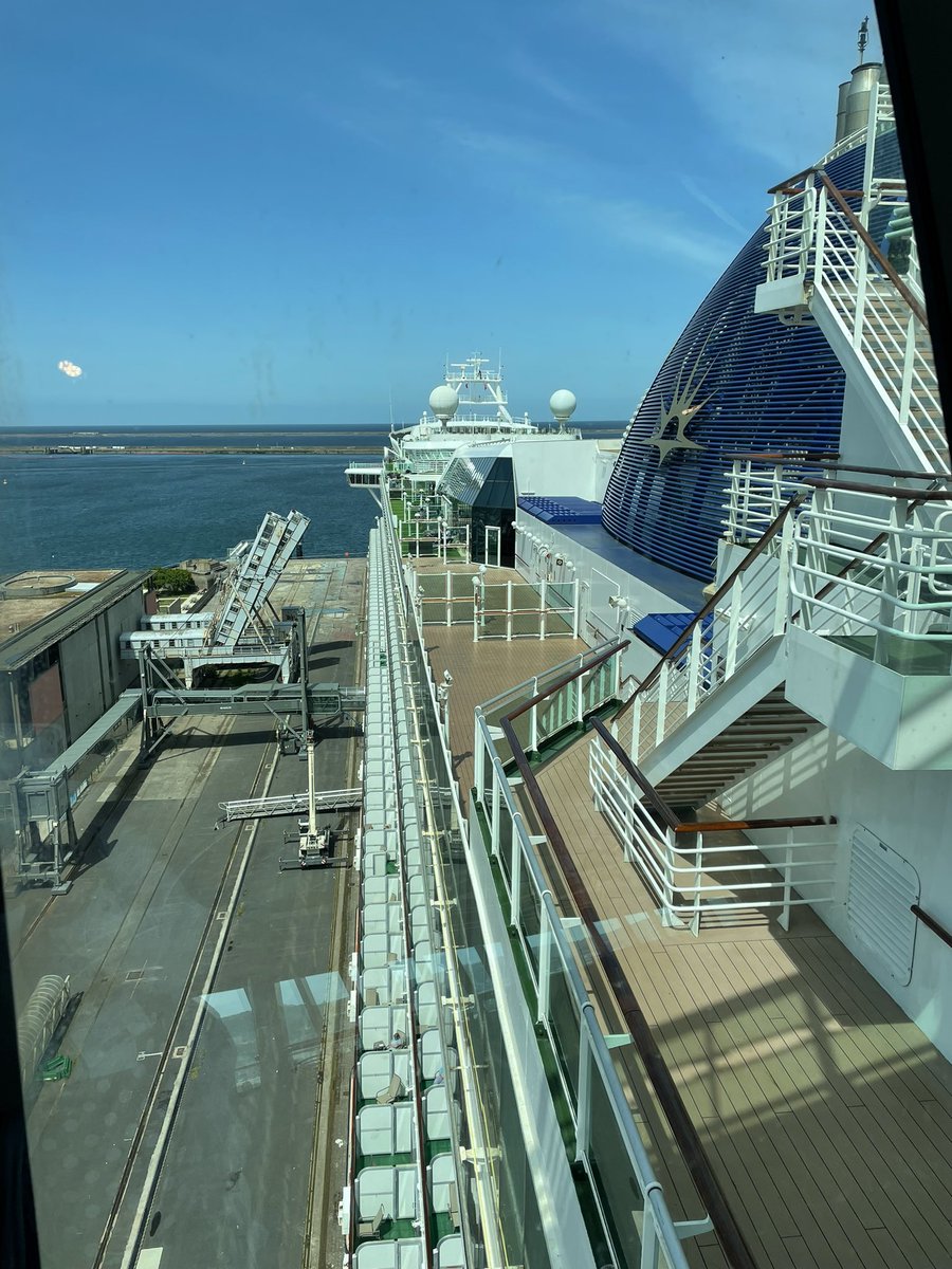 PomeryKaren's tweet photo. Au revoir Cherbourg 🇫🇷 you turned into a lovely sunny afternoon 😎🌞🛳️

See you in a couple of weeks on Virtuosa 🤷‍♀️👋🛳️ 
#sailinghome #sadcruisehasended 😔 https://t.co/JZSJ3uNSau