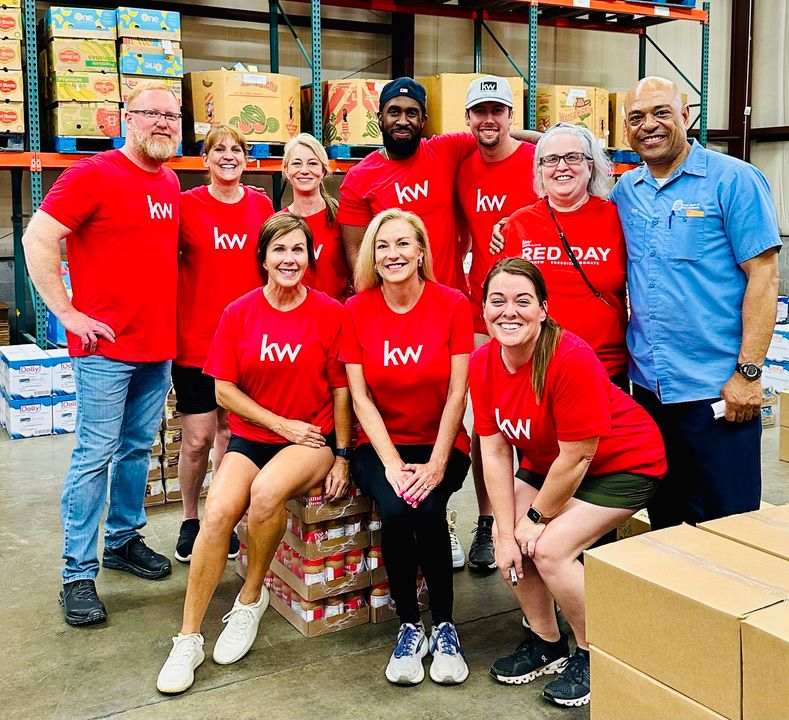 Last week we were delighted to have volunteers from Keller Williams Realty spend the day volunteering at the Food Bank. #kellerwilliamsrealty #volunteers #SupportingTheCommunity #foodbank #fbea #auburnal