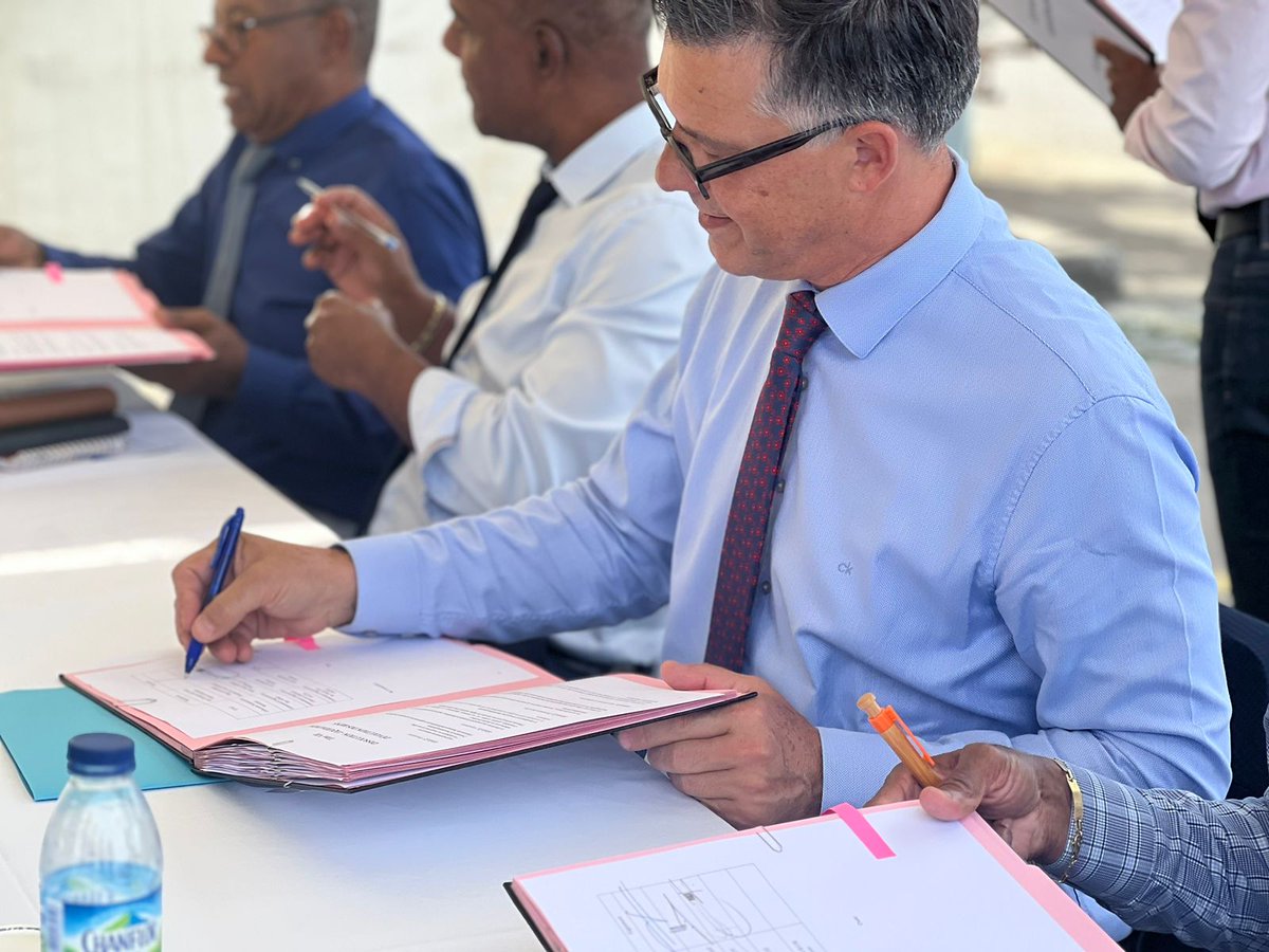 Préfet de la Martinique tweet media