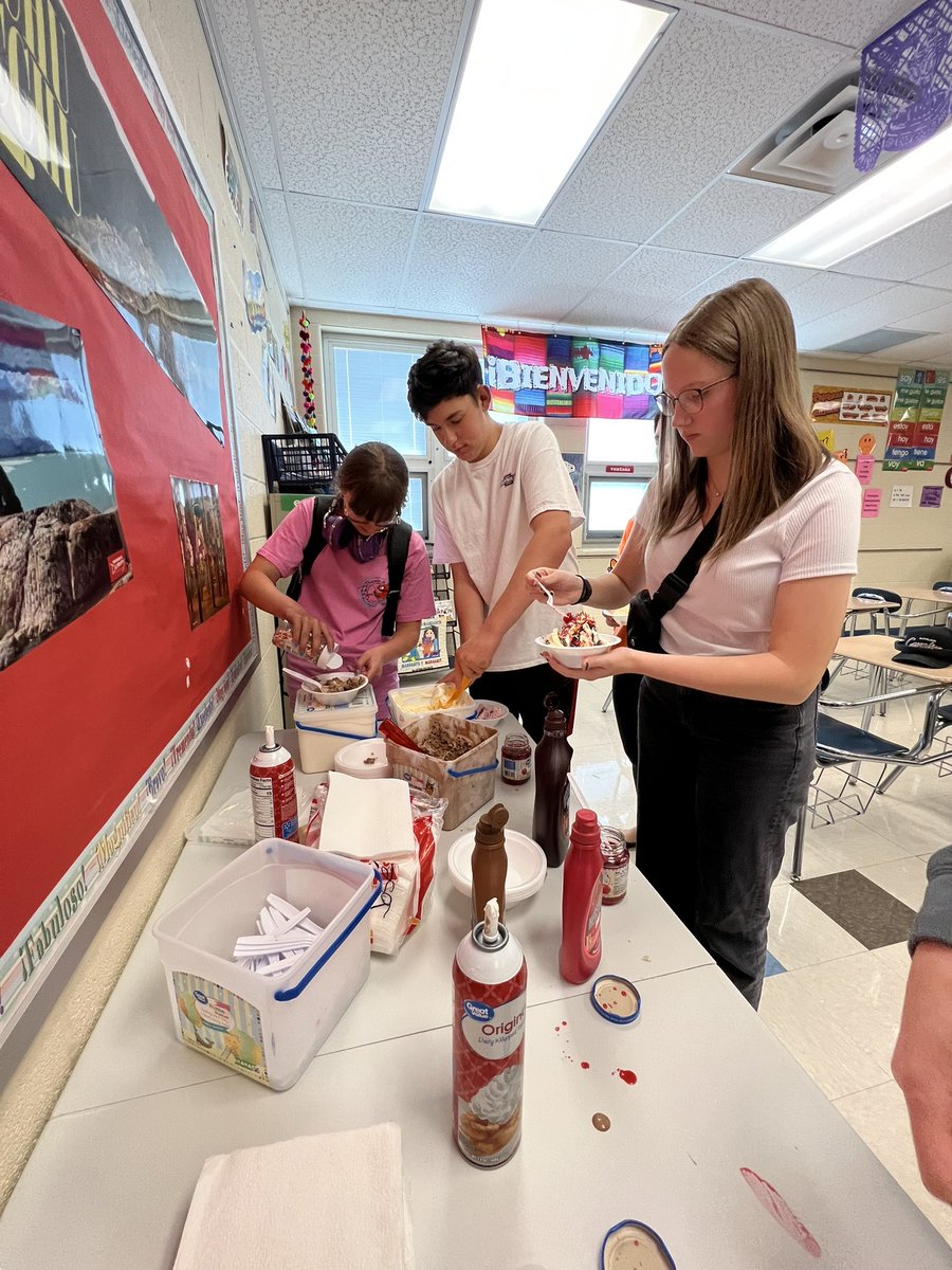 TuslawMLC's tweet photo. Ice cream! https://t.co/KXBmXyw4NC