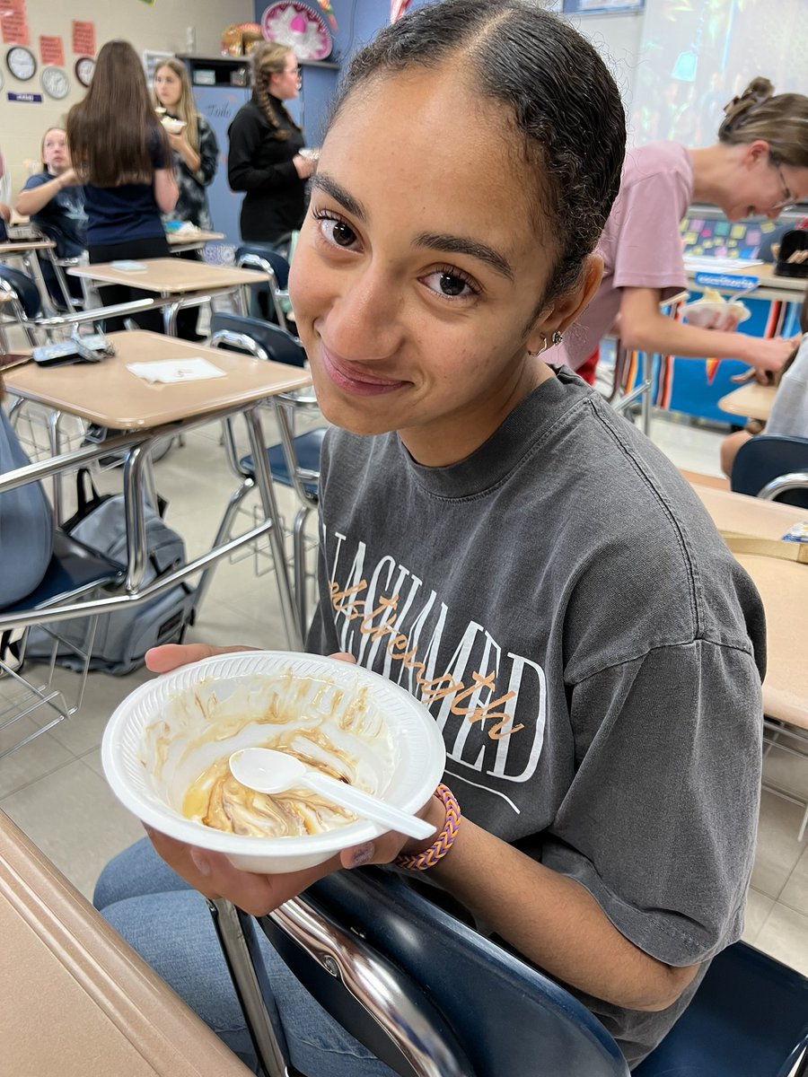 TuslawMLC's tweet photo. Ice cream! https://t.co/KXBmXyw4NC
