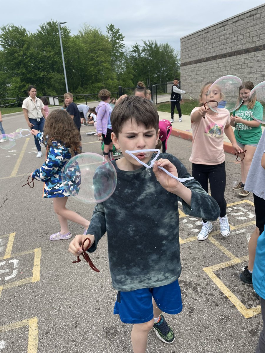 Nicole Hertel tweet media