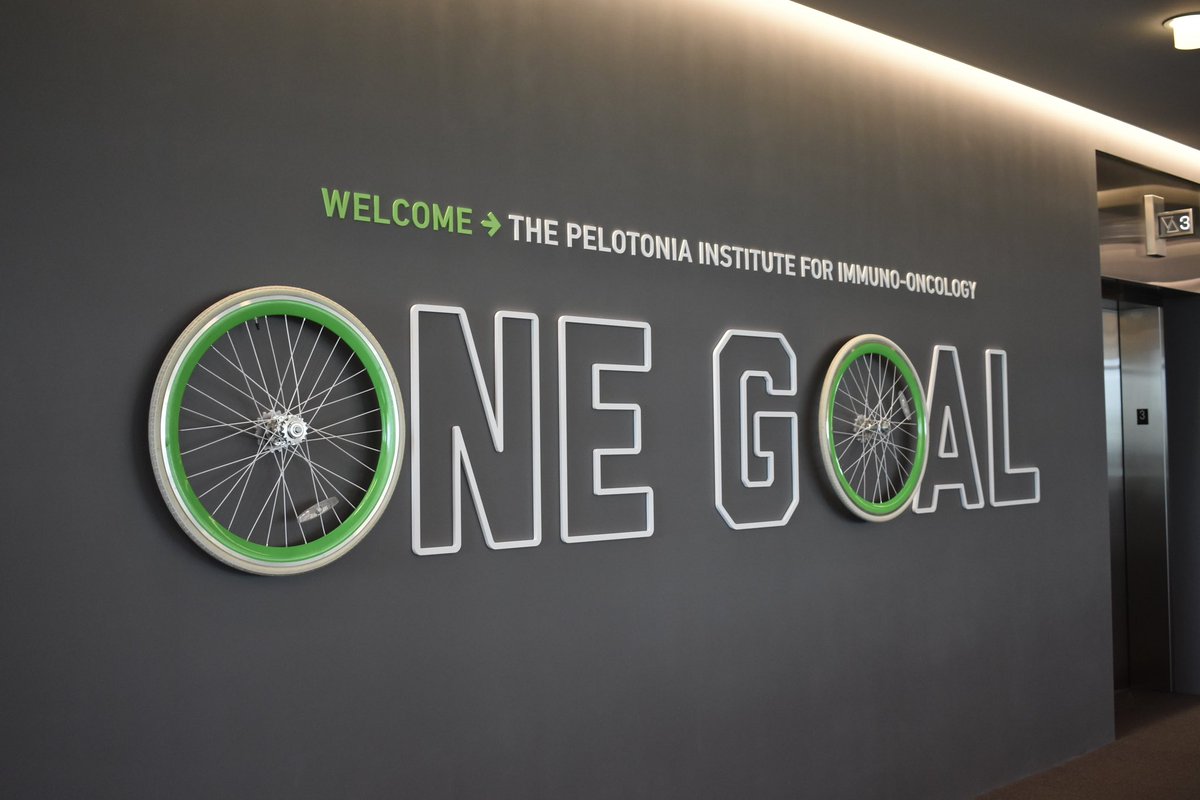 Pelotonia's tweet photo. Today we celebrated a milestone day for the Pelotonia community, as we “cut the ribbon” on the Pelotonia Research Center! 

The Pelotonia Research Center honors YOU, the Pelotonia community, for your tremendous impact on cancer research over the past 15 years! #15YearsOneGoal 💚 https://t.co/TsEvLeOtov