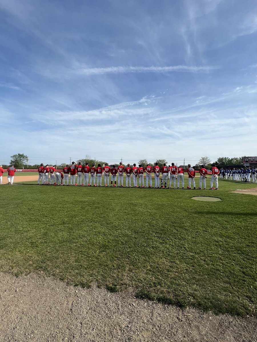Mundelein vs Lake Forest today in Baseball Action #NSC <a href="/MundyBaseball/">Mundelein Baseball</a>