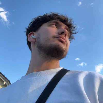 amir1815's tweet photo. #NouvellePhotoDeProfil ca date https://t.co/uv9H2duIXJ