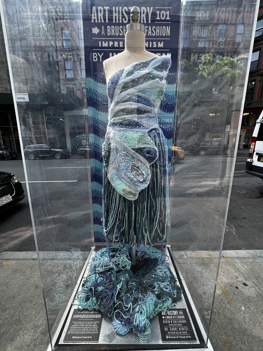 NYCRobyn's tweet photo. They are back on Madison Avenue #streetart @MadisonAveBID #sva #nycxdesign @uppereastsiteny @UntappedNY #whyiwalk #mynewyork @SVA_News #NYC https://t.co/iJohlqNx9t