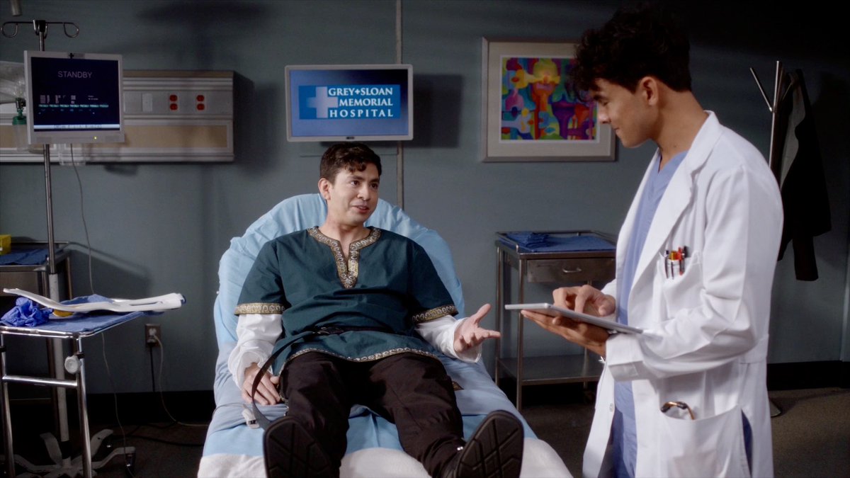 amichaelsegovia's tweet photo. @GreysABC It's me, the larper from episode 16 https://t.co/8oB5VEIux7