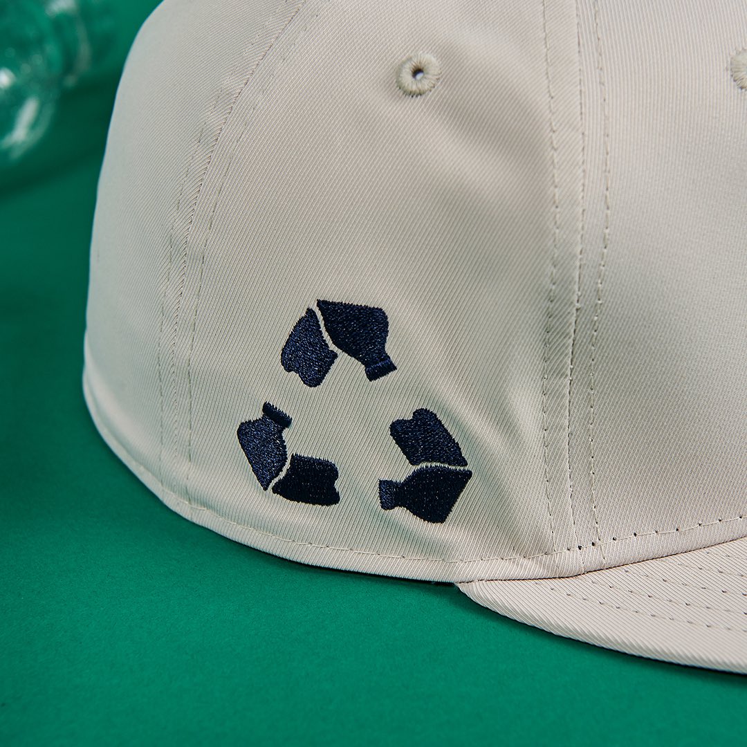 GeneralesdDgo's tweet photo. ยก#SwingsMรกsVerdes para el planeta! ๐๐
Descubre esta colecciรณn que estรก fabricada a partir de materiales reciclados para reducir el impacto ambiental. โป๏ธ๐ค๐ป
De venta en #GeneralesStore y en @NewEraMx. https://t.co/b7CoEzLkiH