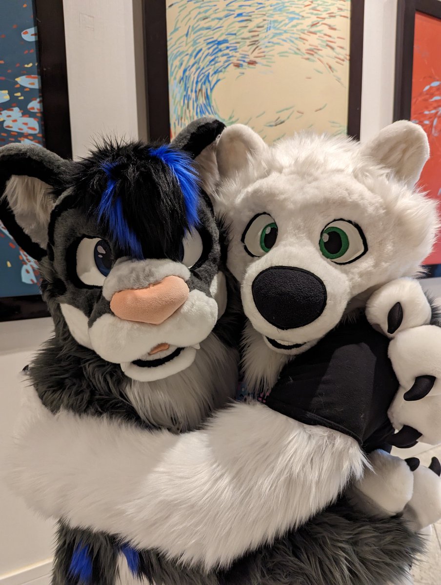 AkioSnep's tweet photo. Had a great time at FWA seeing old friends and making new ones. It was fantastic suiting as Akio for the first time, I can tell there will be plenty more!

@ScullyServal
@ZestySnepLep 
@RedWildDog
📸s @tythepurp https://t.co/gMFSy3XiM0