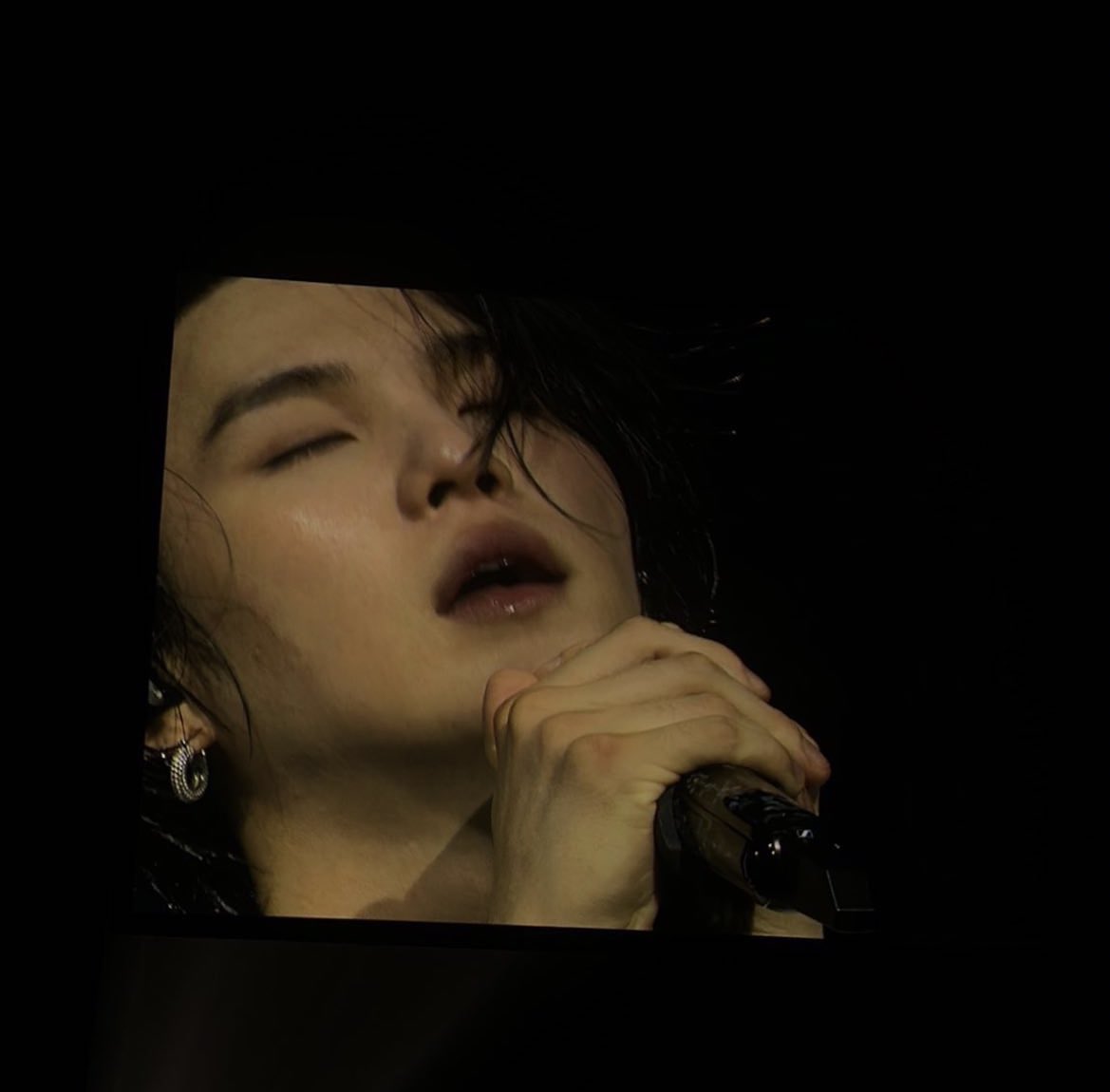 𝑀𝑂𝑂𝑁⁷ DDAY COMING 🎸 on Twitter "When Beyoncé wrote the lyrics “your