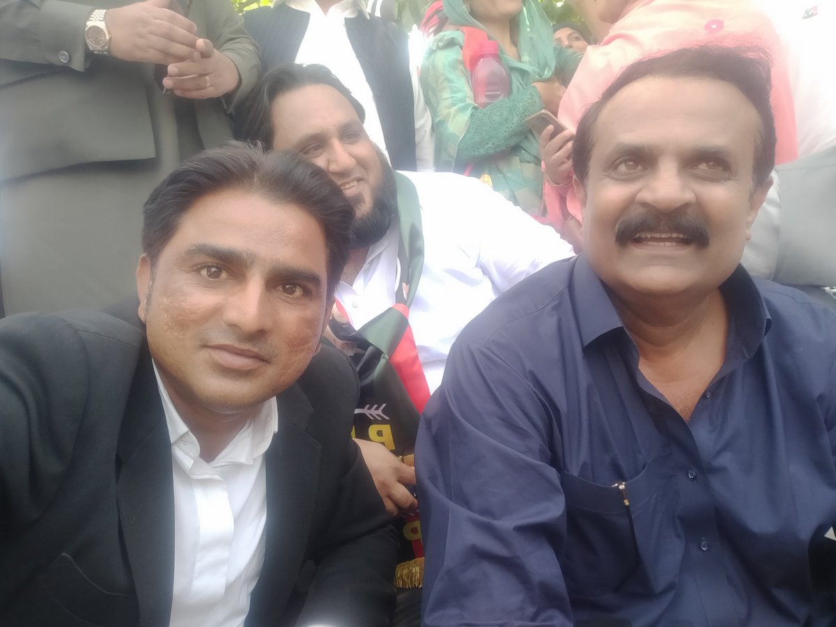JavedRRaymond's tweet photo. چیئرمین بلاول بھٹو زرداری کی ہدایت پر پرامن احتجاج 15 May  سپریم کورٹ آف پاکستان کے سامنے اسلام آباد میں
,@S_HassanMurtaza
کےساتھ 
@AmjadBabarPPP
@BBhuttoZardari 
@AseefaBZ https://t.co/sYWOCOB9k1